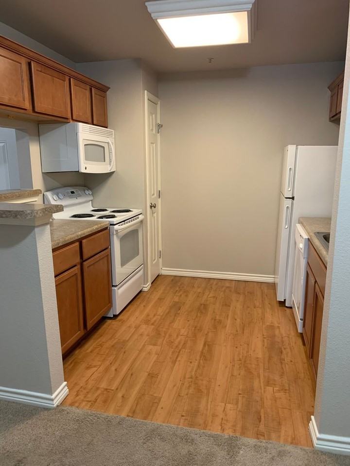 Settlers Cove - Photo 3 of 50