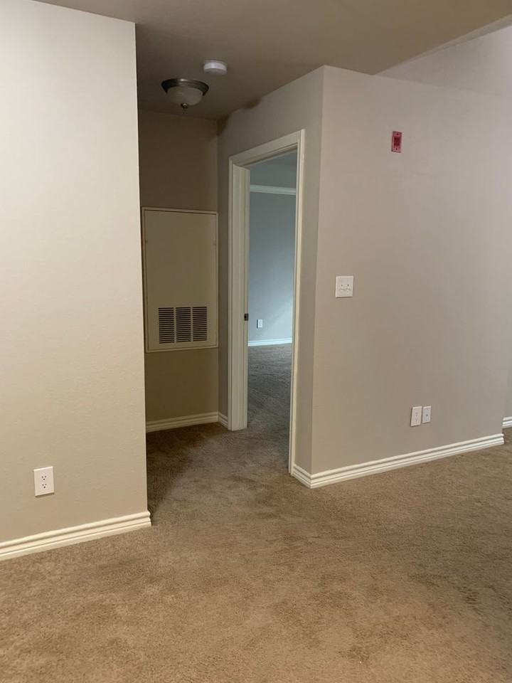 Settlers Cove - Photo 6 of 50