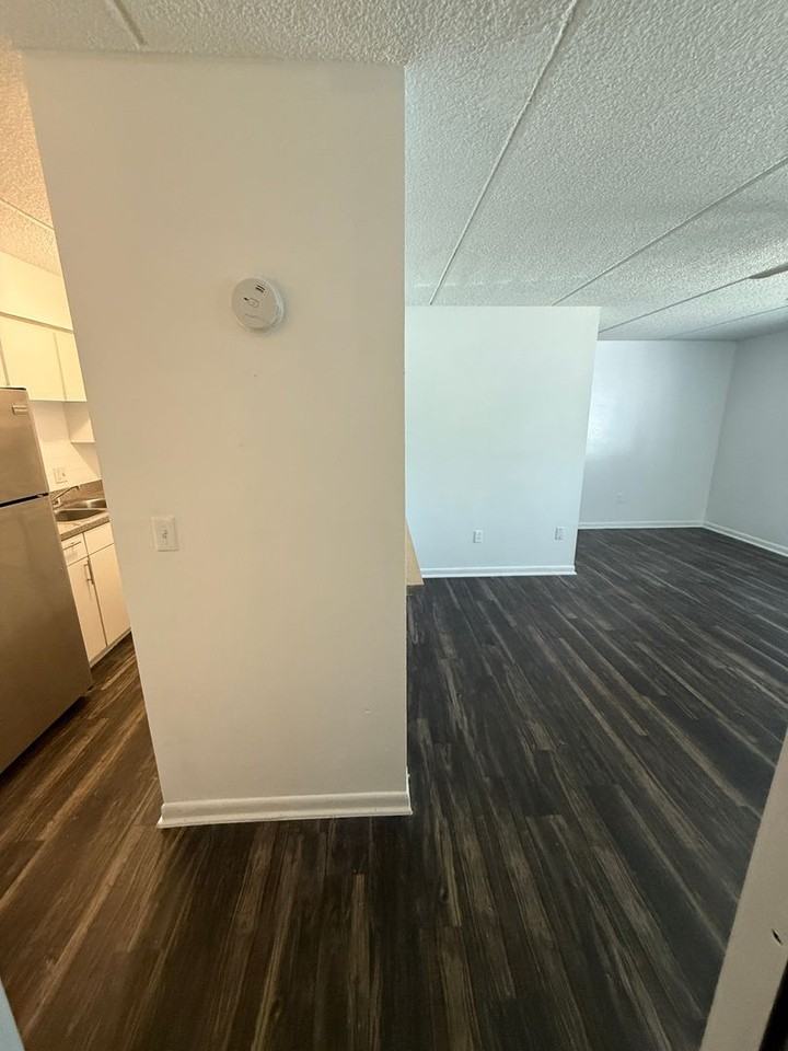 Andover Club Apartments - Photo 6 of 12
