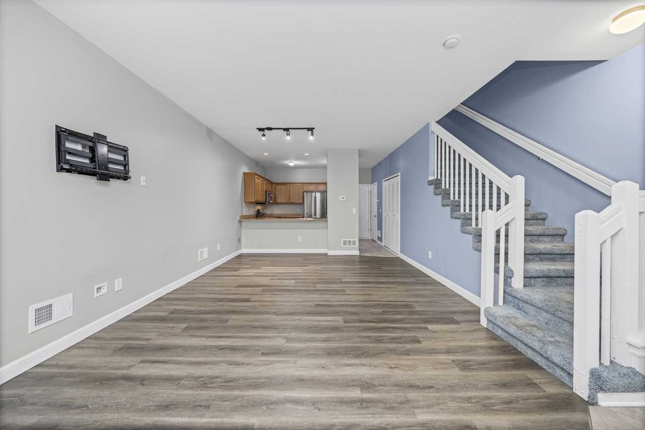 3848 Cherry Creek Lane - Photo 4 of 11