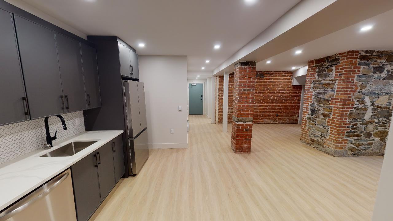 1029 South Park Street - Photo 7 of 20