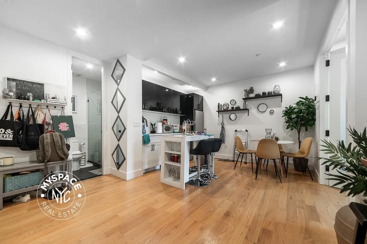 19 E 31st St #4B - Photo 3 of 13