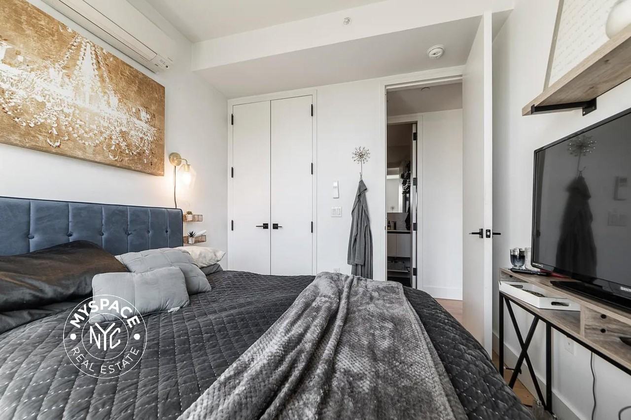 19 E 31st St #4B - Photo 6 of 13