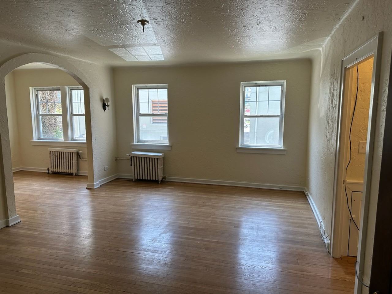 King Edward Annex Apartments - Photo 4 of 40