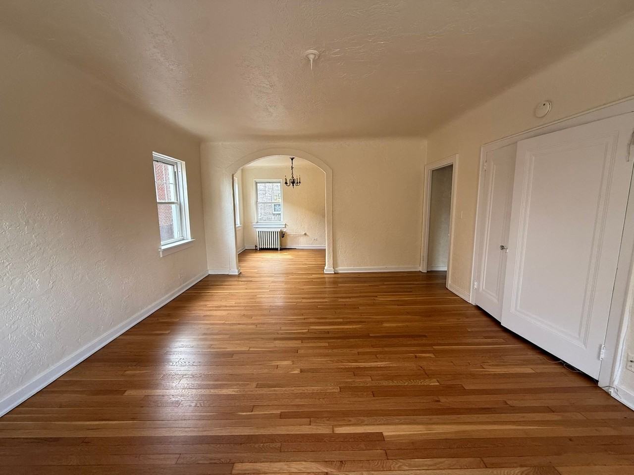 King Edward Annex Apartments - Photo 7 of 40