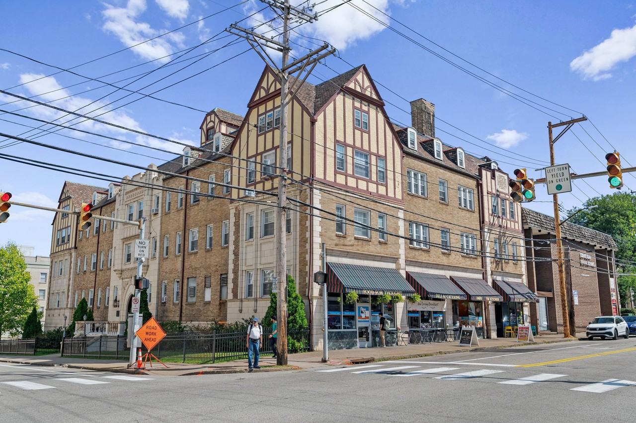 Bayard Manor Apartments - Photo 7 of 18