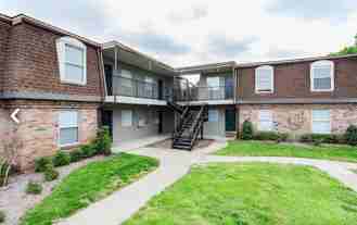 Villages of Hikes Point - Photo 1 of 1