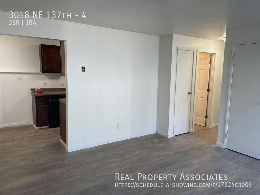 3018 Ne 137th St #4 - Photo 7 of 16