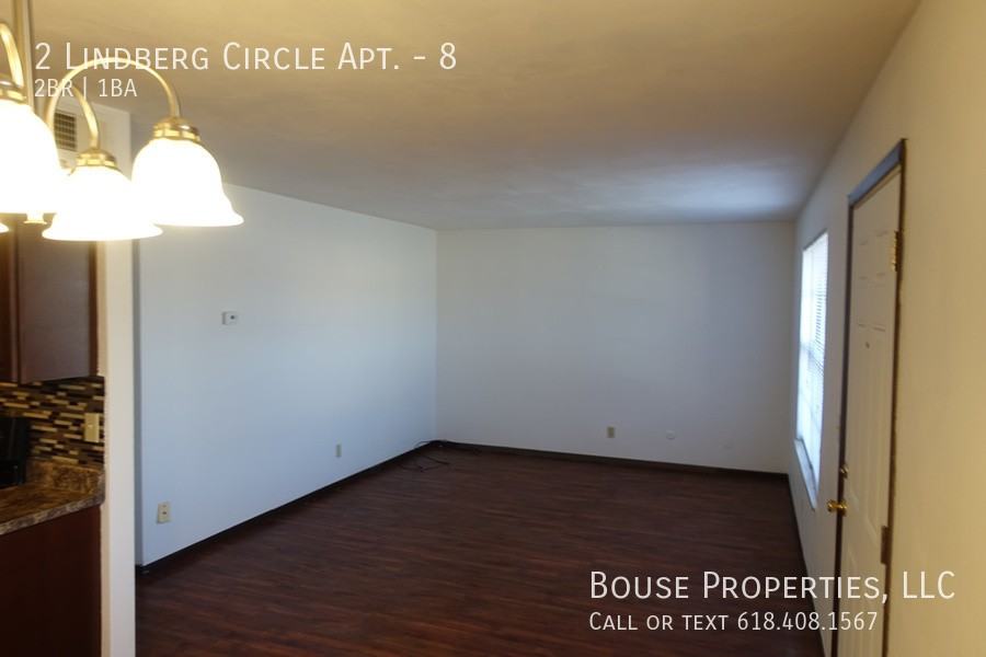 2 Lindbergh Cir #8 - Photo 2 of 5
