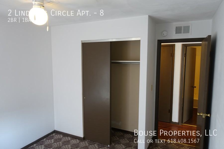 2 Lindbergh Cir #8 - Photo 3 of 5