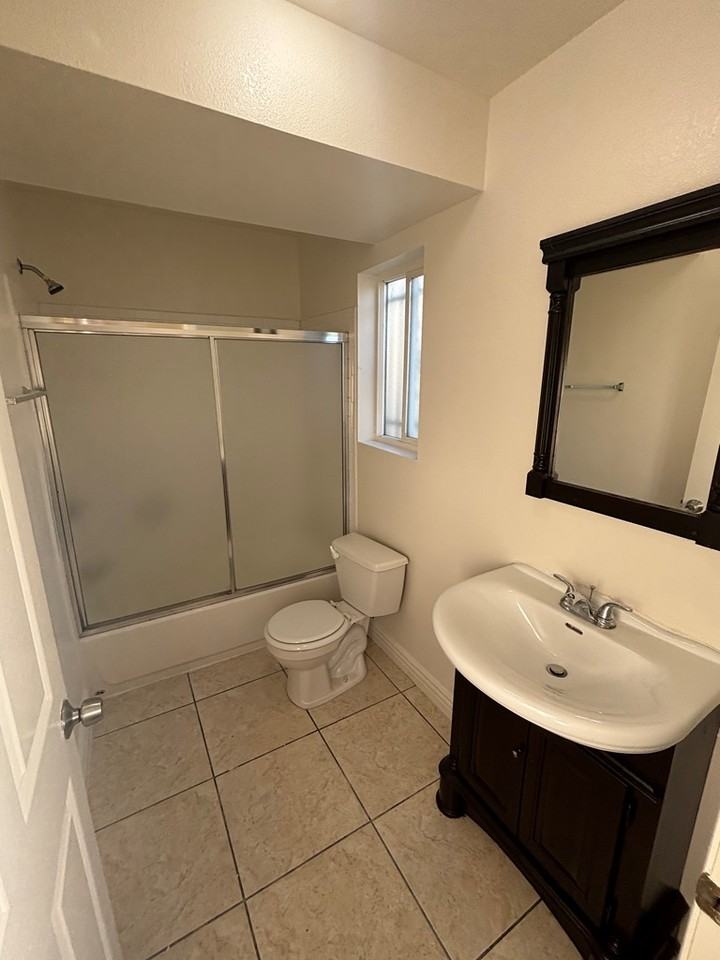 632 East 113th Street - Photo 4 of 15