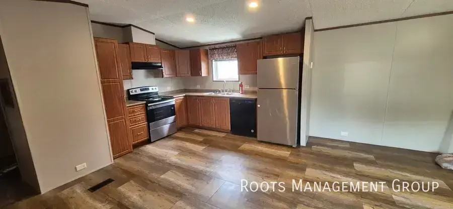 92 Riviera Courts Dr #92 - Photo 2 of 12