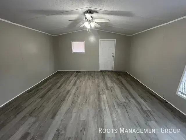 103 Spring View Ct #19 - Photo 2 of 13