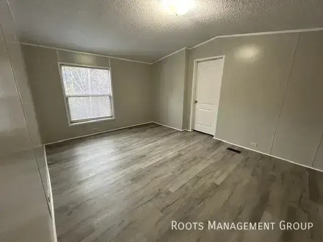 103 Spring View Ct #19 - Photo 4 of 13