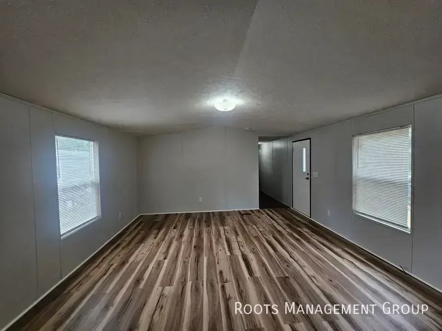 9 Mark Dr #9 - Photo 2 of 14