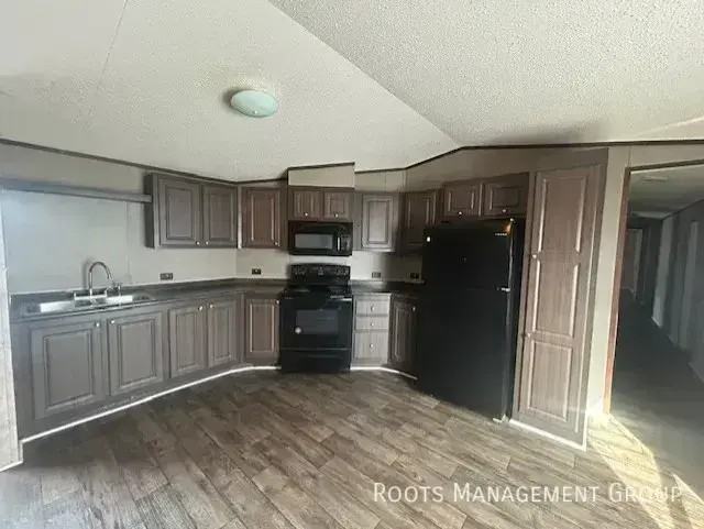 615 Stoney Creek Dr #113 - Photo 3 of 13