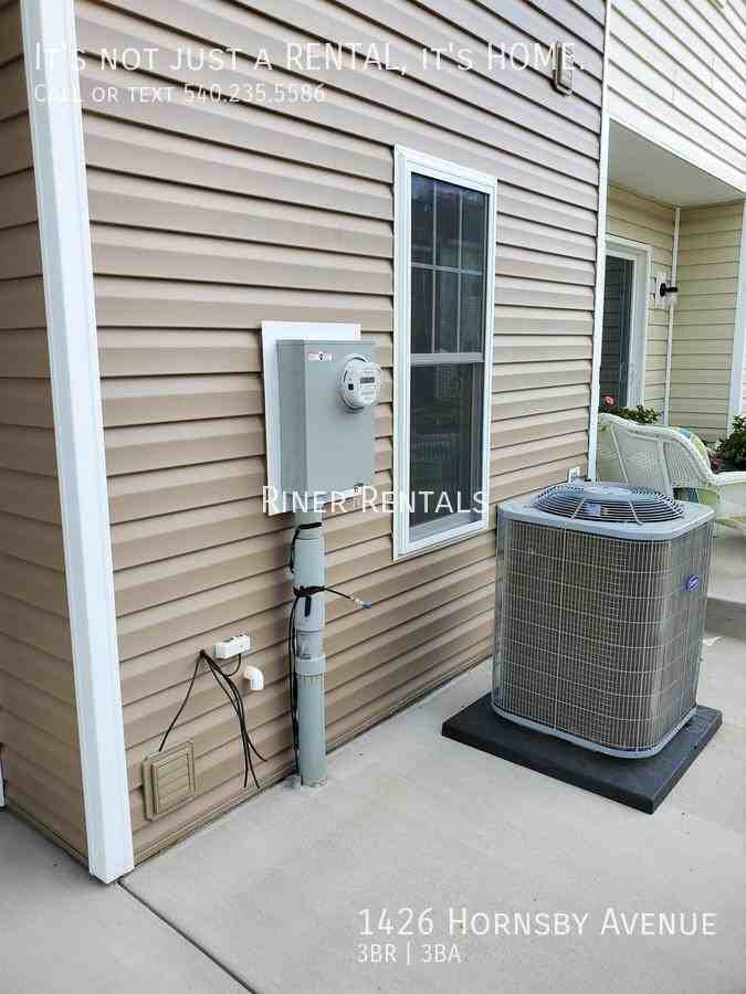 1426 Hornsby Ave - Photo 4 of 18