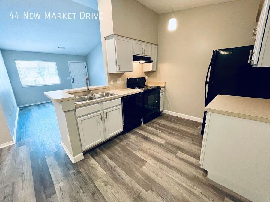 44 New Market Dr - Photo 5 of 19