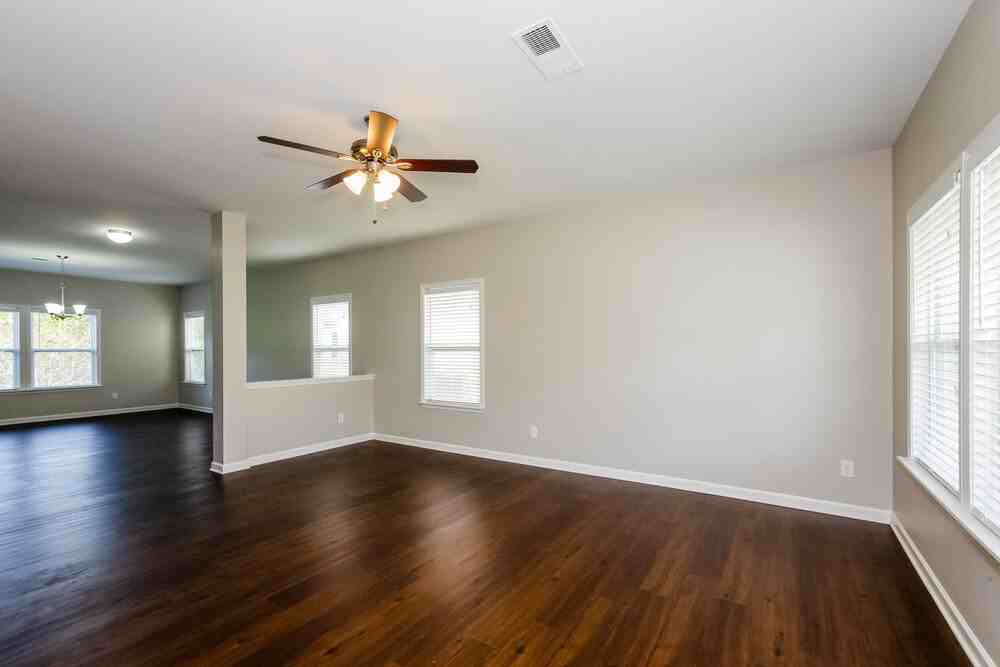 9711 Cayenne Dr - Photo 5 of 17