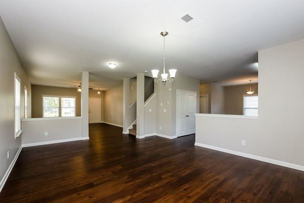 9711 Cayenne Dr - Photo 7 of 17