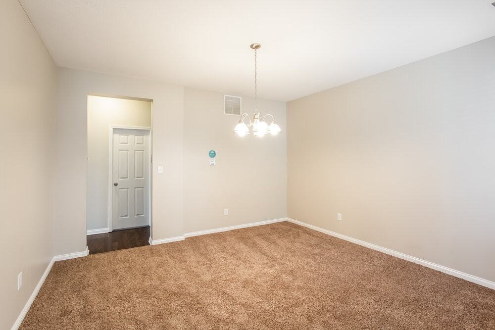 8025 Cole Wood Blvd - Photo 5 of 16