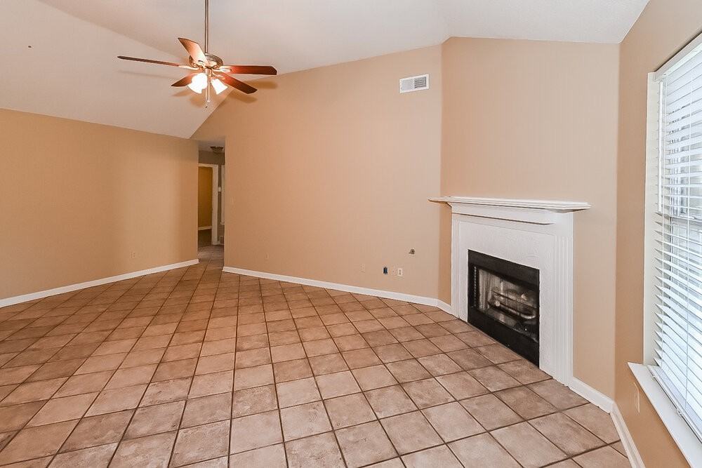 6926 Ginwood Cv - Photo 3 of 16