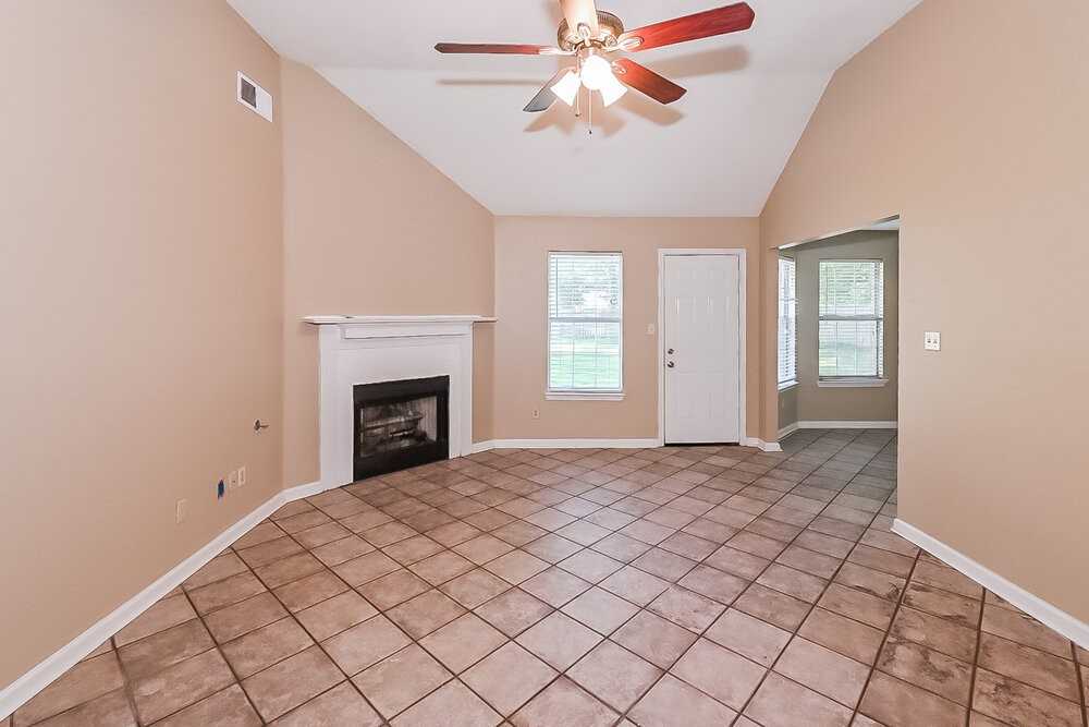 6926 Ginwood Cv - Photo 4 of 16