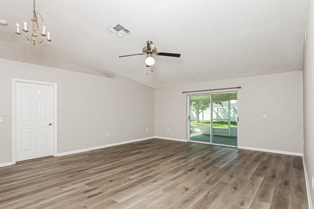 1615 Dartmouth Dr - Photo 3 of 16