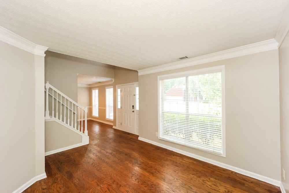 2141 Silva Ct - Photo 4 of 17