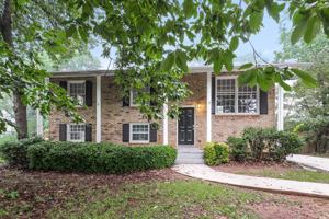 featured image of 2171 Rochelle Way