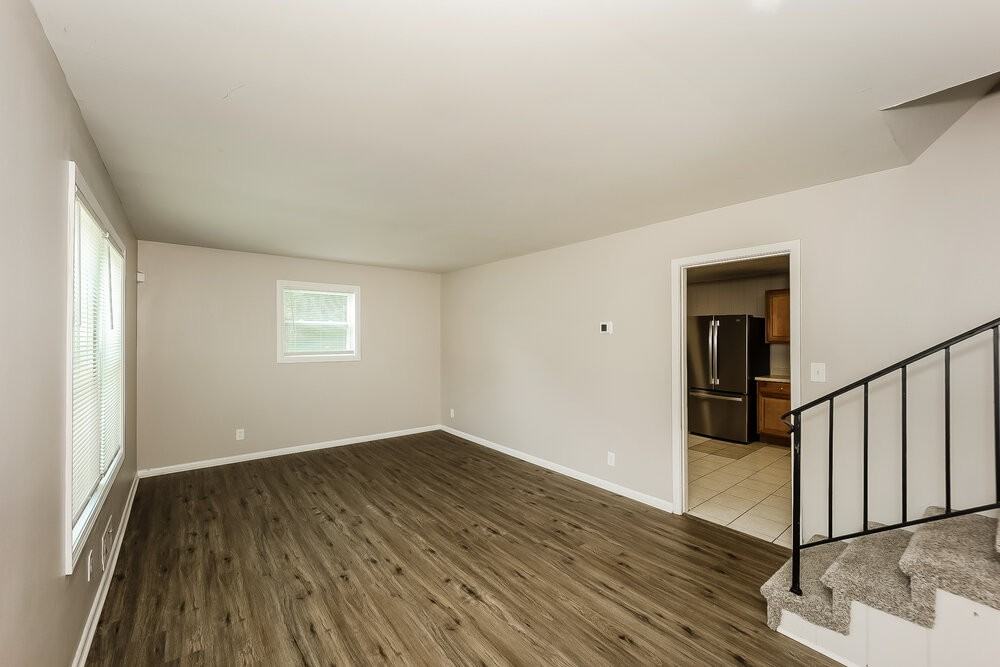 5234 Norman Blvd - Photo 7 of 18