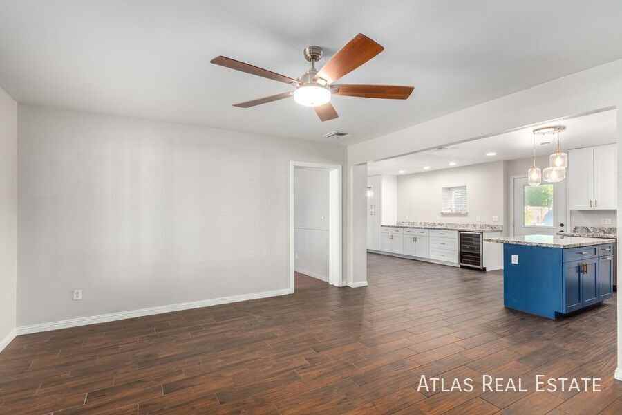 5729 N 12th Pl - Photo 6 of 30