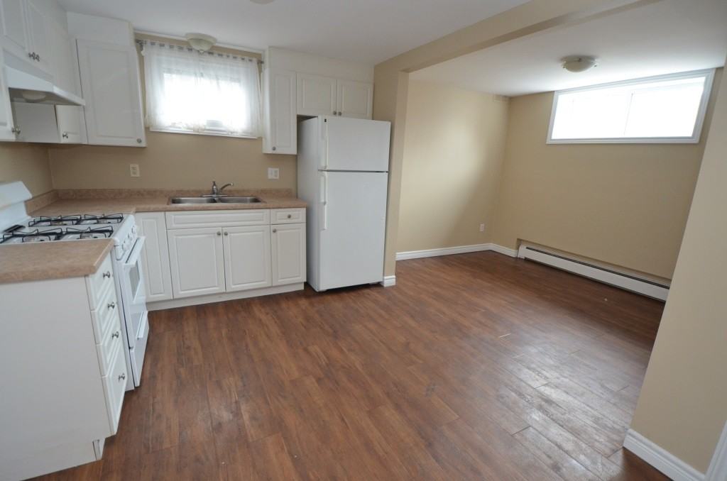 25 Ottawa Street #9 - Photo 5 of 11