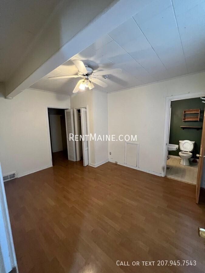 142 Pine St #2 - Photo 4 of 7