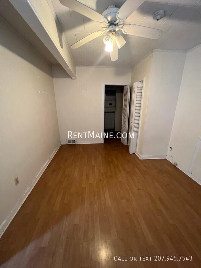 142 Pine St #2 - Photo 5 of 7