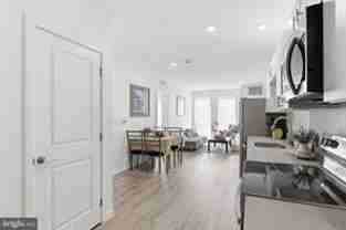 915 N Broad St #304 - Photo 1 of 1