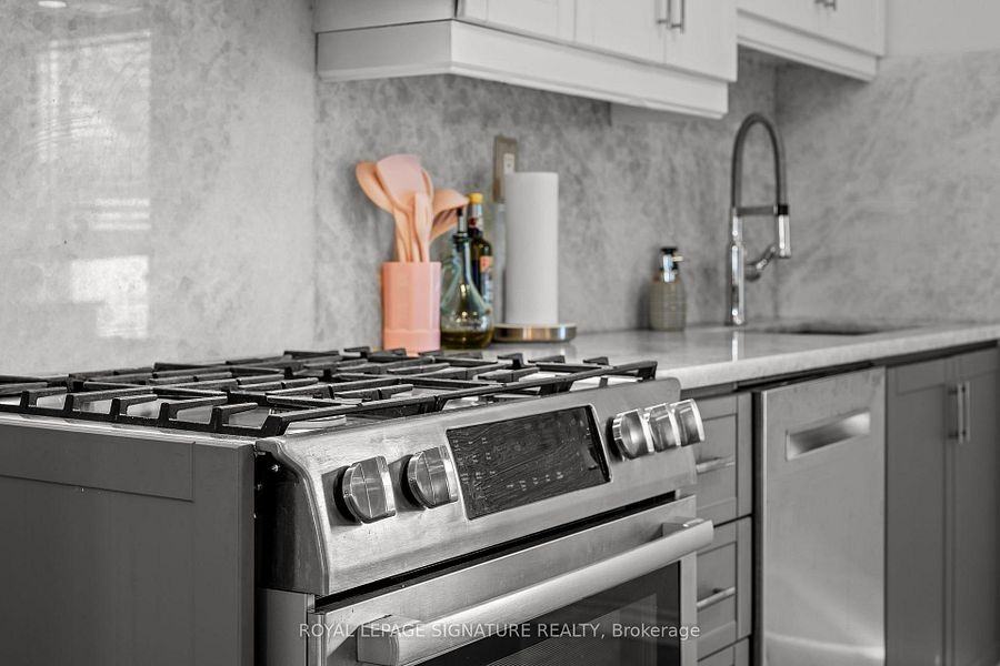 176 Hastings Avenue - Photo 6 of 19