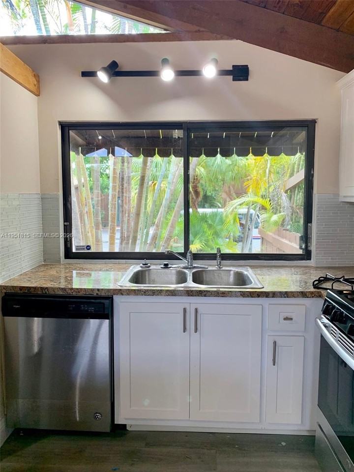 11318 Sw 114th Circle Ter #11318 - Photo 7 of 30