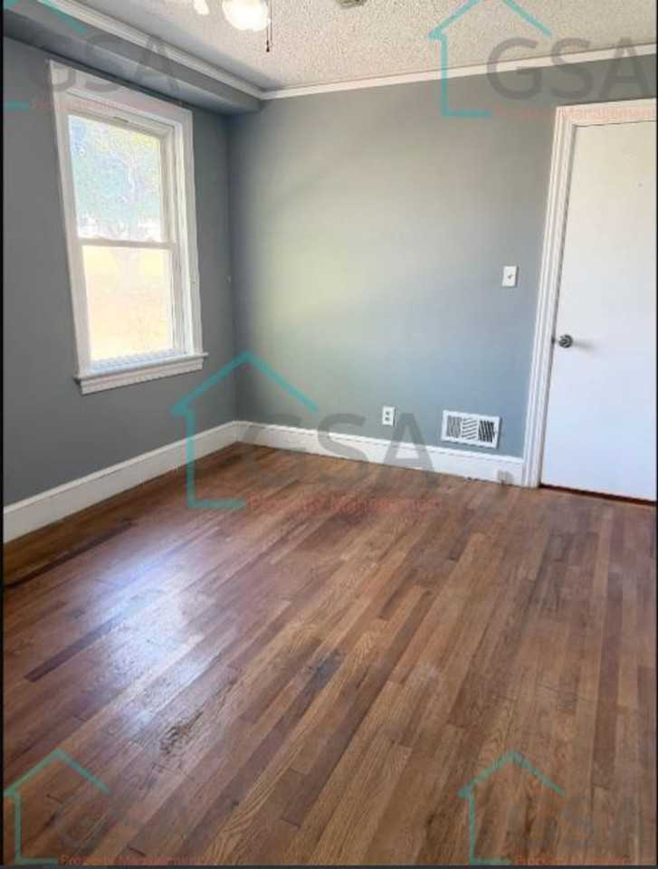 Crown Properties, LLC - Photo 3 of 41