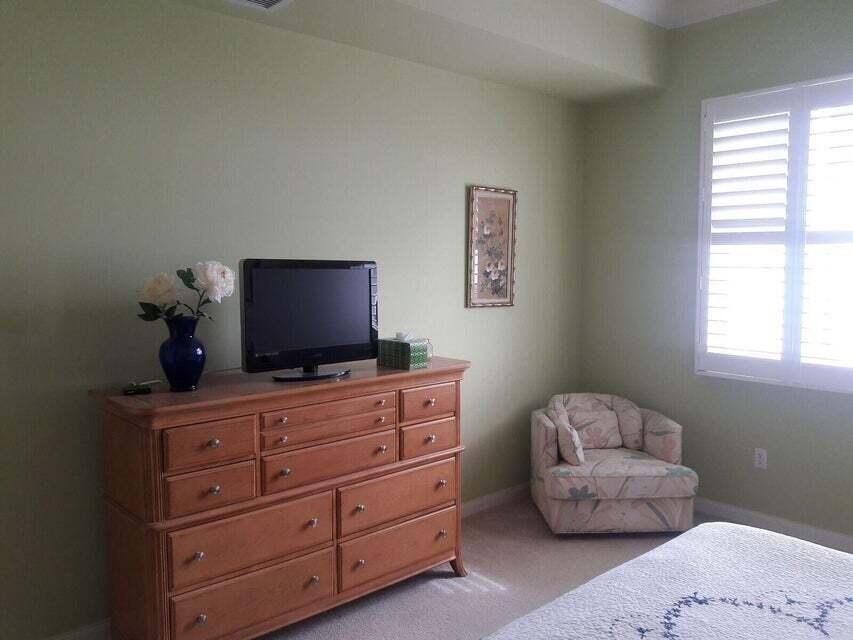 4 Harbour Isle Dr E #4PH4 - Photo 5 of 27