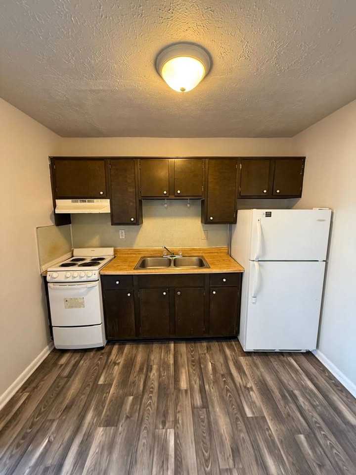 Meadow Creek Apartments - Photo 3 of 7