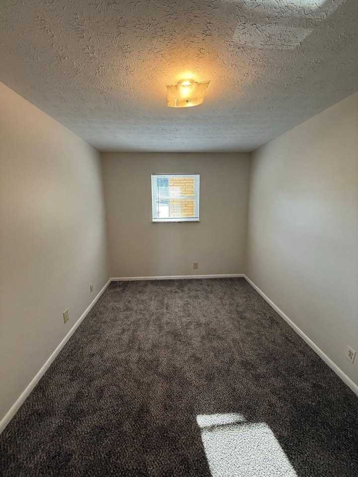 Meadow Creek Apartments - Photo 6 of 7