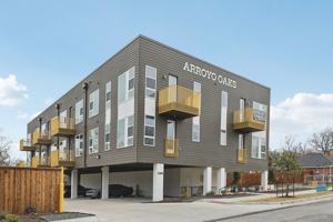 featured image of 2300 Arroyo Ave