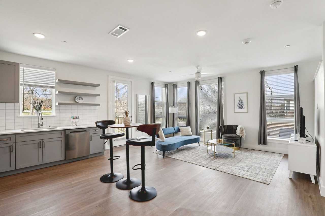 Arroyo Oaks - Photo 5 of 23