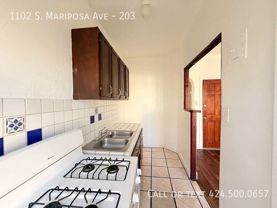 1102 S Mariposa Ave #203 - Photo 6 of 18