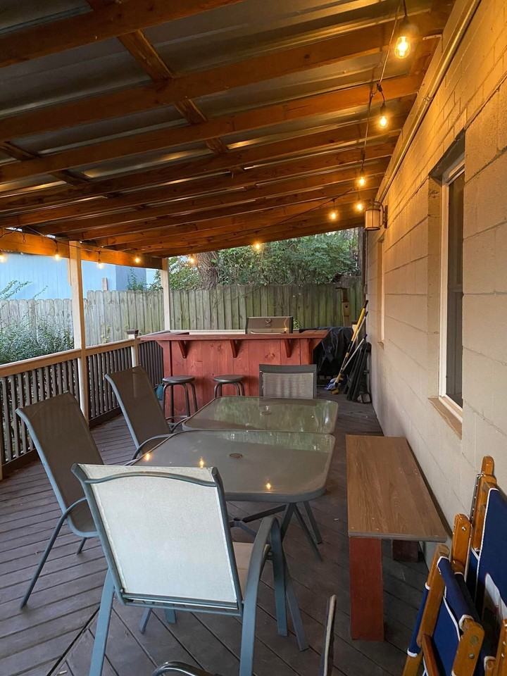 6104 Nashua Ave - Photo 3 of 16