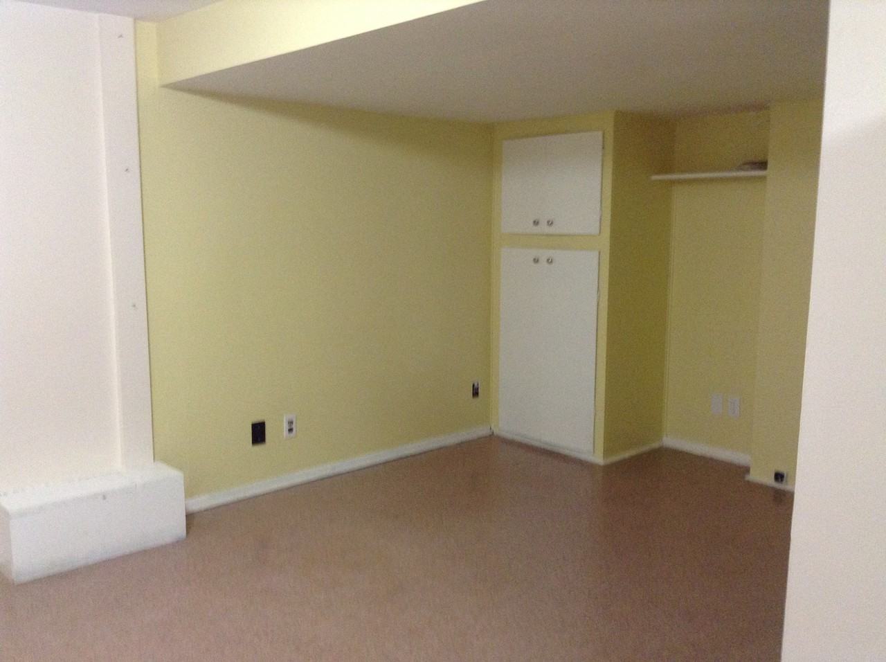 Cruikshank Ave & Carlaw Ave - Photo 4 of 8