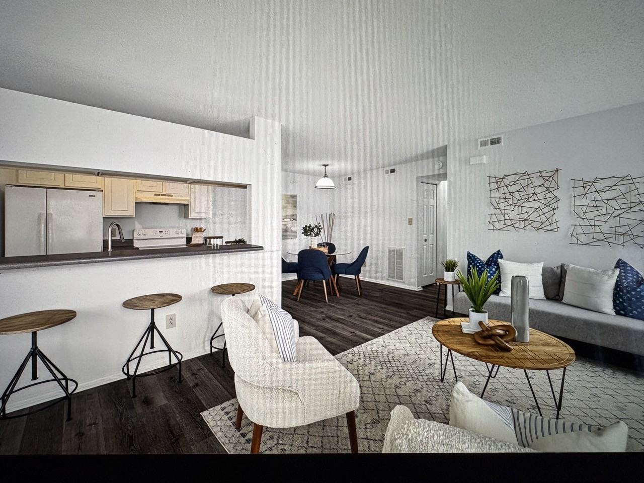 443 Shelter Dr - Photo 5 of 8