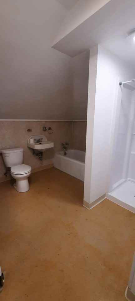 1114 9th Ave Se - Photo 6 of 11