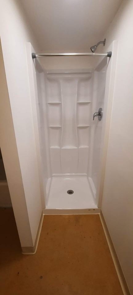 1114 9th Ave Se - Photo 7 of 11